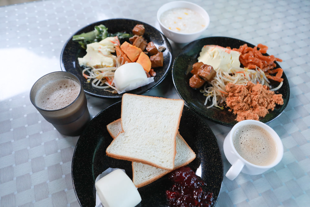 南投溪頭住宿|溪頭新明山木屋渡假村。寵物友善民宿、杉林溪住宿、歐式小木屋一泊二食 - 第25張圖 南投溪頭住宿|溪頭新明山木屋渡假村。寵物友善民宿、杉林溪住宿、歐式小木屋一泊二食