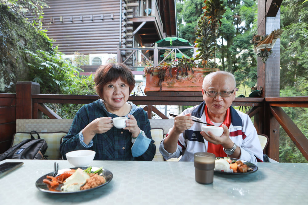 南投溪頭住宿|溪頭新明山木屋渡假村。寵物友善民宿、杉林溪住宿、歐式小木屋一泊二食 - 第26張圖 南投溪頭住宿|溪頭新明山木屋渡假村。寵物友善民宿、杉林溪住宿、歐式小木屋一泊二食