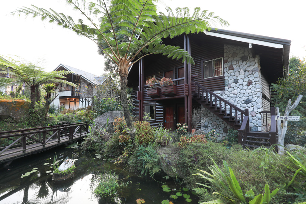 南投溪頭住宿|溪頭新明山木屋渡假村。寵物友善民宿、杉林溪住宿、歐式小木屋一泊二食 - 第8張圖 南投溪頭住宿|溪頭新明山木屋渡假村。寵物友善民宿、杉林溪住宿、歐式小木屋一泊二食