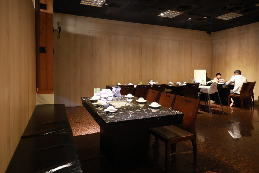 台中沙鹿美食|糧薪客棧。在地人才知道的無招牌隱藏版燒肉店、寵物友善餐廳、套餐式豪華海陸燒肉 - 第10張圖 台中沙鹿美食|糧薪客棧。在地人才知道的無招牌隱藏版燒肉店、寵物友善餐廳、套餐式豪華海陸燒肉