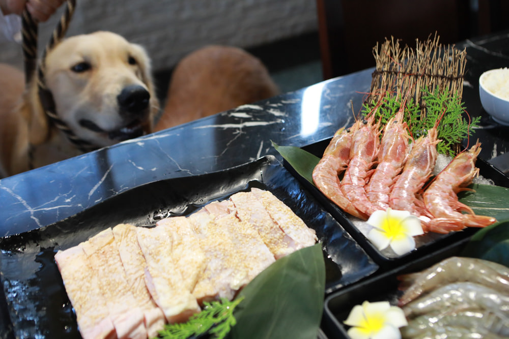台中沙鹿美食|糧薪客棧。在地人才知道的無招牌隱藏版燒肉店、寵物友善餐廳、套餐式豪華海陸燒肉 - 第19張圖 台中沙鹿美食|糧薪客棧。在地人才知道的無招牌隱藏版燒肉店、寵物友善餐廳、套餐式豪華海陸燒肉