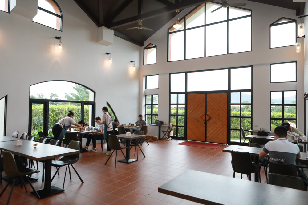 台中新社美食｜山水啡Cafe&Meal。寵物友善餐廳、歐風庭園景觀咖啡廳、下午茶、輕食