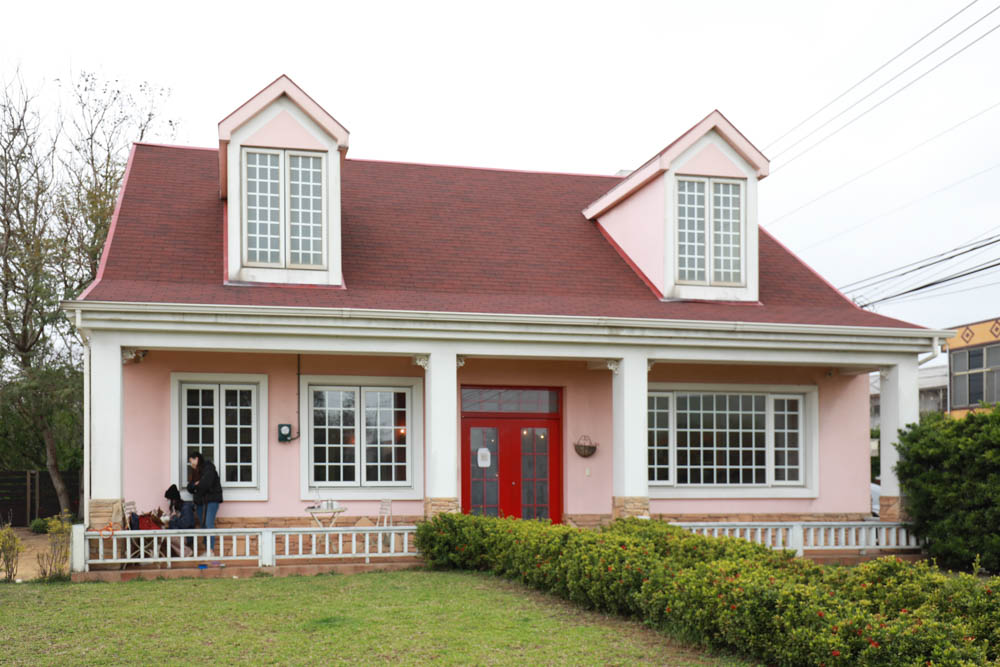 新竹新豐景點｜Chez moi 88-2 來我家吧。粉紅歐風夢幻甜品屋、甜點咖啡專賣店、新竹寵物友善餐廳