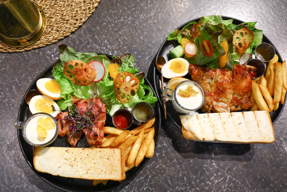 桃園美食｜旅人咖啡館.桃園店。寵物友善餐廳、網美咖啡廳、豐盛早午餐下午茶