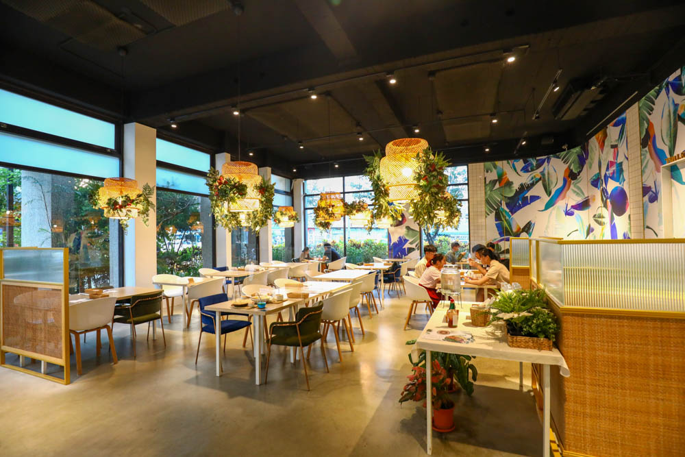 桃園美食｜旅人咖啡館.桃園店。寵物友善餐廳、網美咖啡廳、豐盛早午餐下午茶