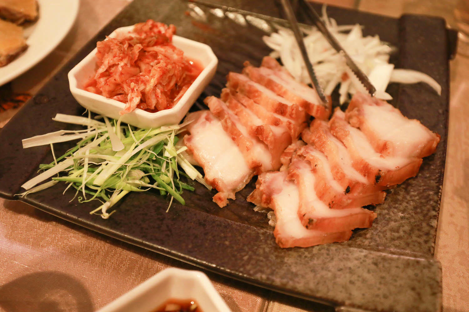 苗栗泰安｜日出溫泉渡假飯店。苗栗寵物友善飯店、一泊二食溫泉美食料理、露天風呂、寵物房型