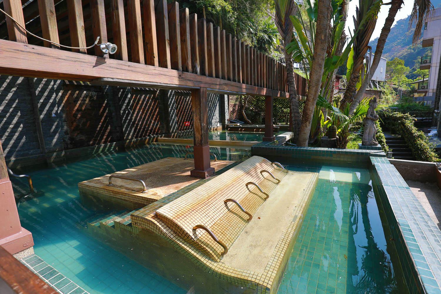 苗栗泰安｜日出溫泉渡假飯店。苗栗寵物友善飯店、一泊二食溫泉美食料理、露天風呂、寵物房型