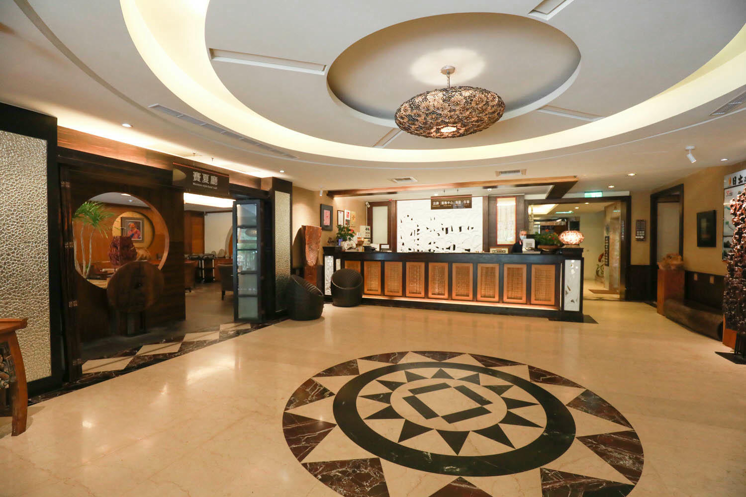 苗栗泰安｜日出溫泉渡假飯店。苗栗寵物友善飯店、一泊二食溫泉美食料理、露天風呂、寵物房型