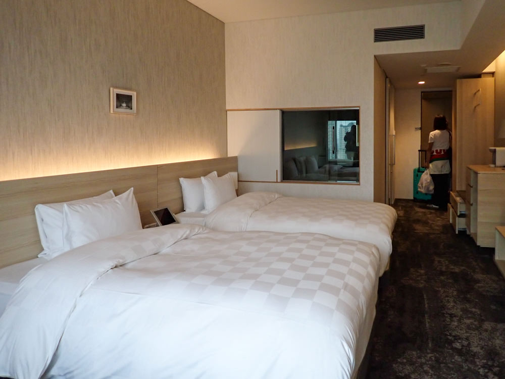 大阪難波住宿｜大阪皇家經典飯店 Hotel Royal Classic Osaka。難波地鐵車站斜對面，走路1分鐘