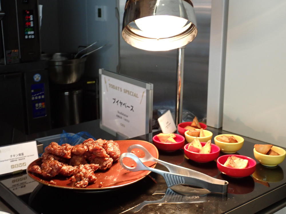 大阪難波住宿｜大阪皇家經典飯店 Hotel Royal Classic Osaka。難波地鐵車站斜對面，走路1分鐘