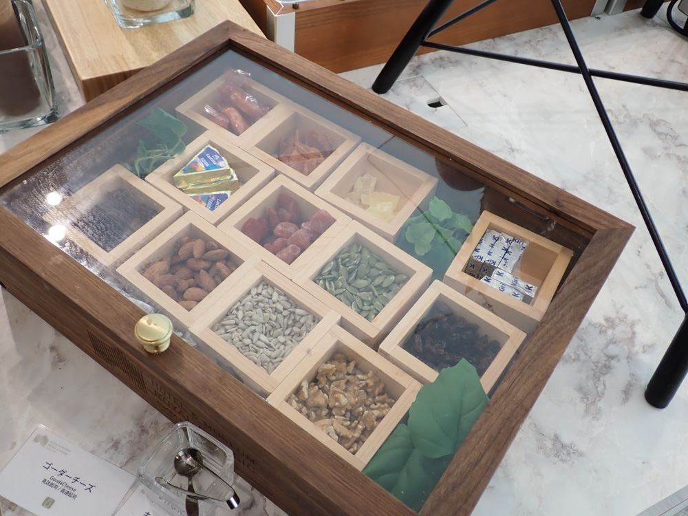 大阪難波住宿｜大阪皇家經典飯店 Hotel Royal Classic Osaka。難波地鐵車站斜對面，走路1分鐘