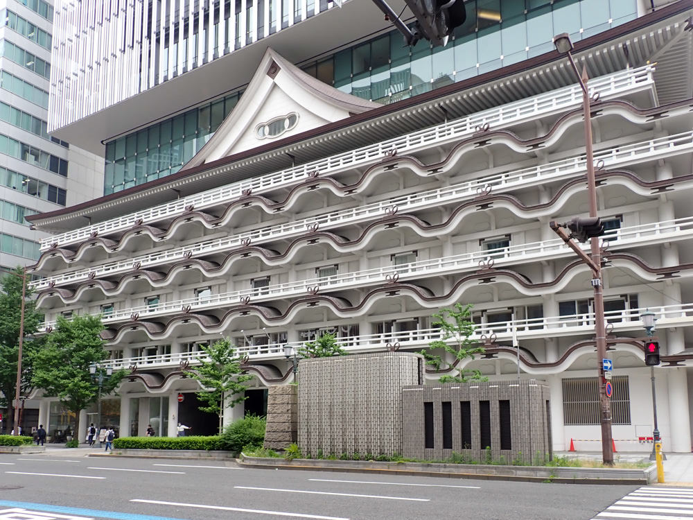 大阪難波住宿｜大阪皇家經典飯店 Hotel Royal Classic Osaka。難波地鐵車站斜對面，走路1分鐘