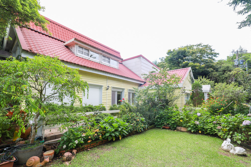 桃園復興|普拉多山丘假期景觀餐廳、南法鄉村風精緻民宿。南法鄉村童話小屋、寵物友善民宿餐廳、玻璃屋餐廳 - 第8張圖 桃園復興|普拉多山丘假期景觀餐廳、南法鄉村風精緻民宿。南法鄉村童話小屋、寵物友善民宿餐廳、玻璃屋餐廳