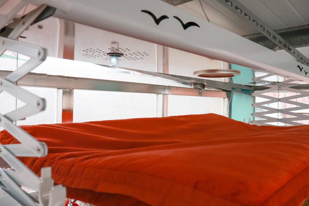 HCG和成豪華四桿款電動曬衣機。紫外線殺菌燈、遙控升降、寵物家庭居家晾曬大升級、陽台曬衣電動化 - 第10張圖 HCG和成豪華四桿款電動曬衣機。紫外線殺菌燈、遙控升降、寵物家庭居家晾曬大升級、陽台曬衣電動化