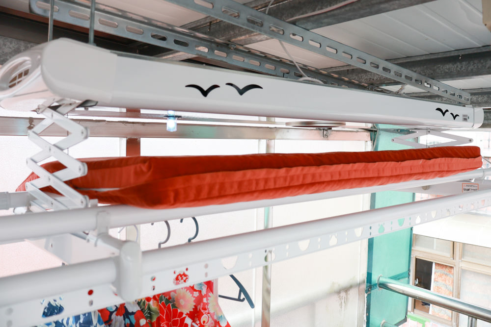 HCG和成豪華四桿款電動曬衣機。紫外線殺菌燈、遙控升降、寵物家庭居家晾曬大升級、陽台曬衣電動化 - 第38張圖 HCG和成豪華四桿款電動曬衣機。紫外線殺菌燈、遙控升降、寵物家庭居家晾曬大升級、陽台曬衣電動化