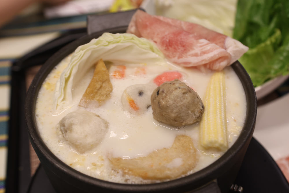 花蓮民宿推薦|太魯閣曼波海灘民宿、午玥咖啡餐館、花蓮寵物友善餐廳、鄰近曼波海灘、火鍋鹹豬肉烤雞簡餐料理 - 第35張圖 花蓮民宿推薦|太魯閣曼波海灘民宿、午玥咖啡餐館、花蓮寵物友善餐廳、鄰近曼波海灘、火鍋鹹豬肉烤雞簡餐料理