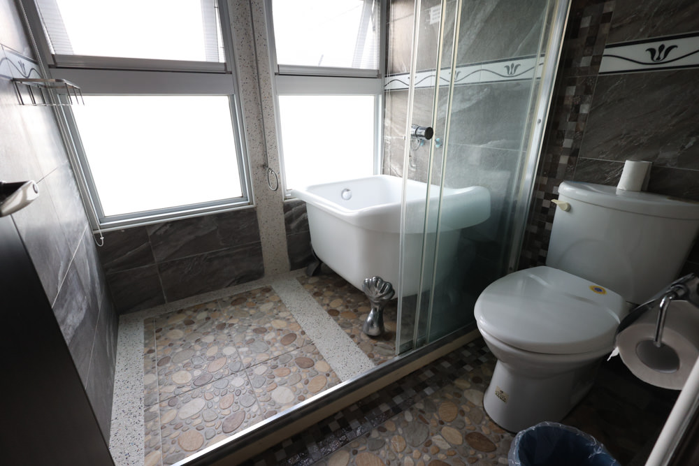 花蓮民宿推薦|太魯閣曼波海灘民宿、午玥咖啡餐館、花蓮寵物友善餐廳、鄰近曼波海灘、火鍋鹹豬肉烤雞簡餐料理 - 第25張圖 花蓮民宿推薦|太魯閣曼波海灘民宿、午玥咖啡餐館、花蓮寵物友善餐廳、鄰近曼波海灘、火鍋鹹豬肉烤雞簡餐料理