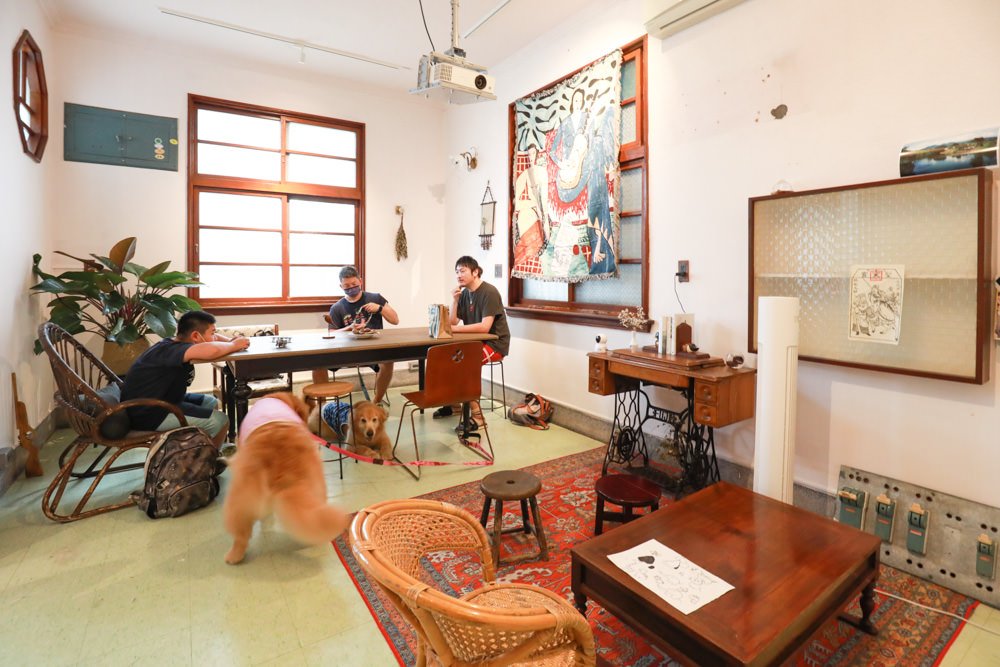 花蓮美食｜木容MURON。50年代台式老宅中的茶館甜點店、寵物友善餐廳、老宅咖啡廳、花蓮下午茶、