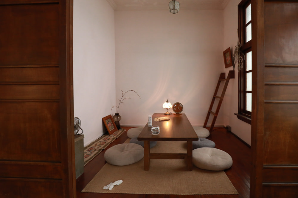 花蓮美食｜木容MURON。50年代台式老宅中的茶館甜點店、寵物友善餐廳、老宅咖啡廳、花蓮下午茶、