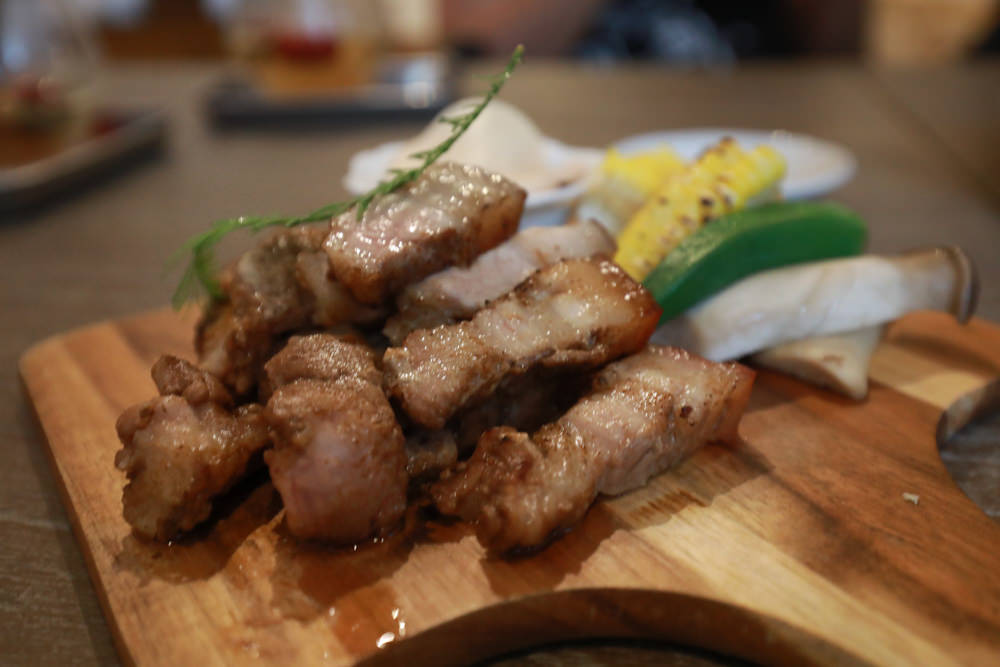 花蓮美食｜木容MURON。50年代台式老宅中的茶館甜點店、寵物友善餐廳、老宅咖啡廳、花蓮下午茶、