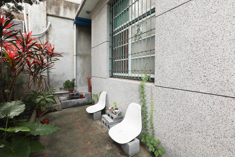 花蓮美食｜木容MURON。50年代台式老宅中的茶館甜點店、寵物友善餐廳、老宅咖啡廳、花蓮下午茶、