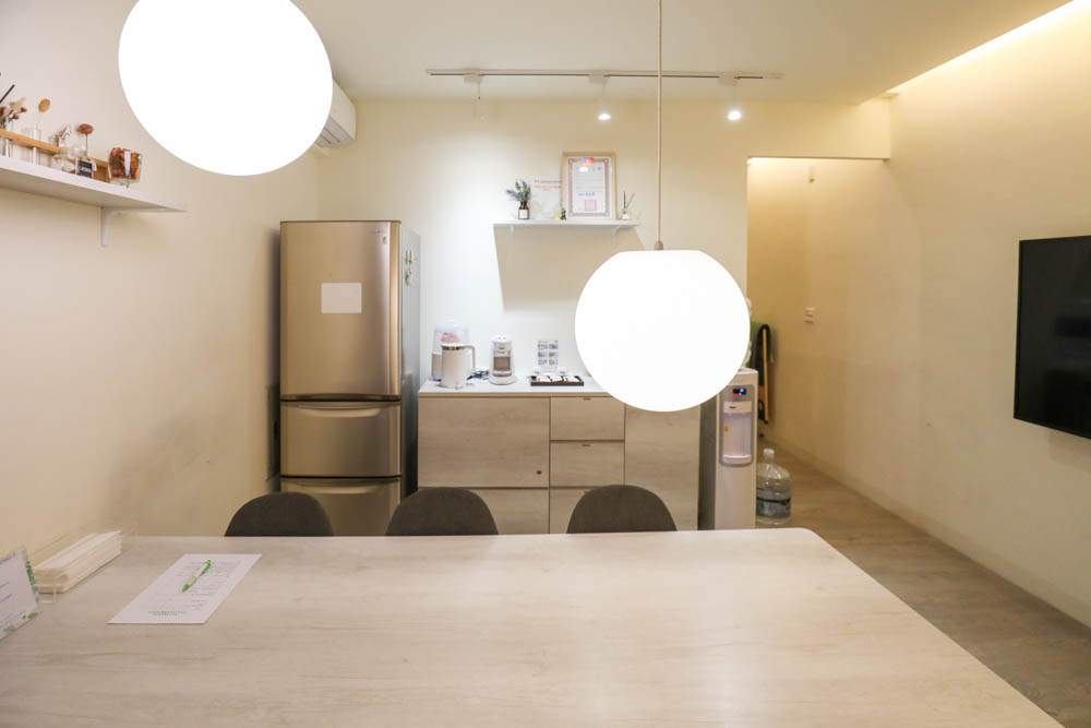 台南包棟民宿|木本樹台南民宿。寵物友善民宿、一天只接一組客人、雙人房就可以獨享包棟! - 第9張圖 台南包棟民宿|木本樹台南民宿。寵物友善民宿、一天只接一組客人、雙人房就可以獨享包棟!