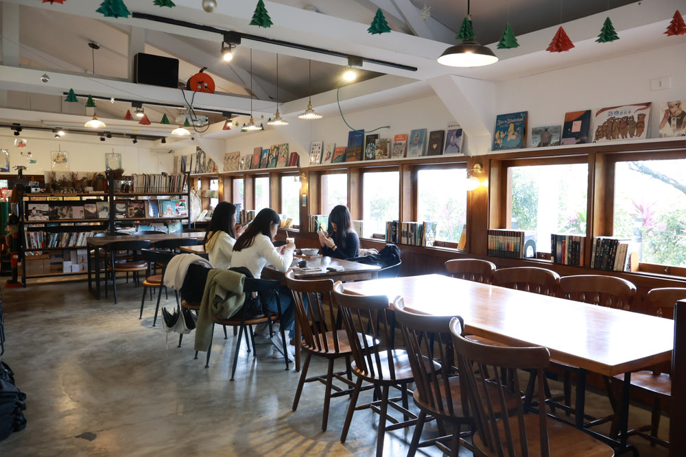 台北文山木柵｜生活在他方夜貓店。寵物友善餐廳、隱藏在貓空山上的秘境咖啡廳、營業至凌晨兩點！