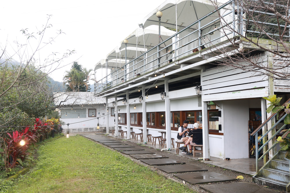 台北文山木柵｜生活在他方夜貓店。寵物友善餐廳、隱藏在貓空山上的秘境咖啡廳、營業至凌晨兩點！