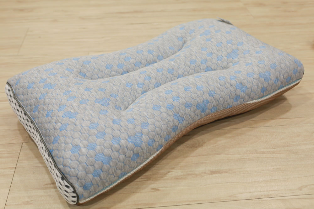 符合人體工學、睡得舒適一夜好眠,享受高品質舒適睡眠——LooCa超導石墨烯枕二代乳膠枕芯★momo獨家贈石墨烯枕套 - 第4張圖 符合人體工學、睡得舒適一夜好眠,享受高品質舒適睡眠——LooCa超導石墨烯枕二代乳膠枕芯★momo獨家贈石墨烯枕套