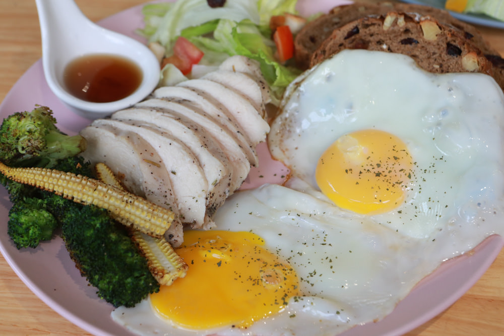 桃園美食|Reboot Cafe輕食早午餐、咖啡專賣店、不限時寵物友善咖啡、桃園質感咖啡廳 - 第14張圖 桃園美食|Reboot Cafe輕食早午餐、咖啡專賣店、不限時寵物友善咖啡、桃園質感咖啡廳