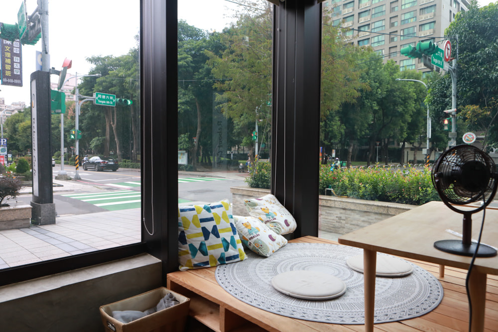 桃園美食|Reboot Cafe輕食早午餐、咖啡專賣店、不限時寵物友善咖啡、桃園質感咖啡廳 - 第3張圖 桃園美食|Reboot Cafe輕食早午餐、咖啡專賣店、不限時寵物友善咖啡、桃園質感咖啡廳