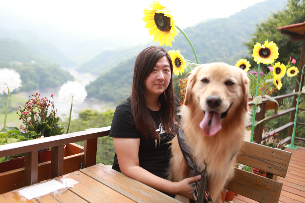 桃園復興景觀餐廳｜森鄰水岸景觀咖啡館。寵物友善餐廳、180度飽覽角板山、新溪口吊橋山嵐美景