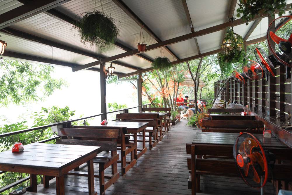 桃園復興景觀餐廳｜森鄰水岸景觀咖啡館。寵物友善餐廳、180度飽覽角板山、新溪口吊橋山嵐美景