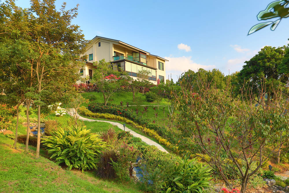 桃園復興鄉美食|山水奇異民宿景觀餐廳。超可愛的哈比村、英式電話亭、寵物友善餐廳 - 第34張圖 桃園復興鄉美食|山水奇異民宿景觀餐廳。超可愛的哈比村、英式電話亭、寵物友善餐廳