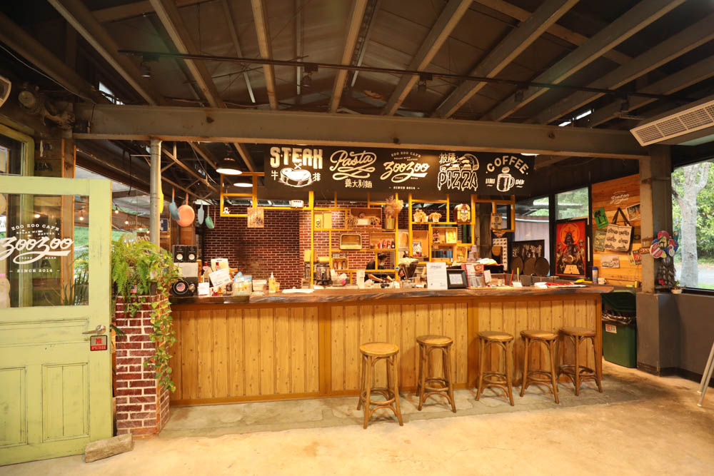 桃園復興鄉美食｜ZOO ZOO CAFE。北橫公路上美式加州復古咖啡廳、窯烤披薩、寵物友善餐廳