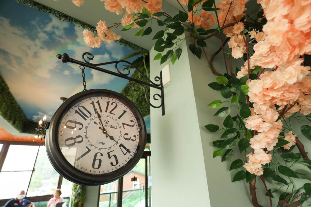 桃園復興鄉美食|山水奇異民宿景觀餐廳。超可愛的哈比村、英式電話亭、寵物友善餐廳 - 第13張圖 桃園復興鄉美食|山水奇異民宿景觀餐廳。超可愛的哈比村、英式電話亭、寵物友善餐廳