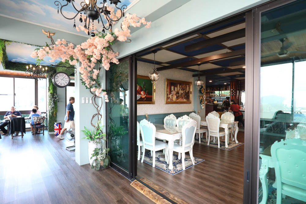 桃園復興鄉美食|山水奇異民宿景觀餐廳。超可愛的哈比村、英式電話亭、寵物友善餐廳 - 第7張圖 桃園復興鄉美食|山水奇異民宿景觀餐廳。超可愛的哈比村、英式電話亭、寵物友善餐廳