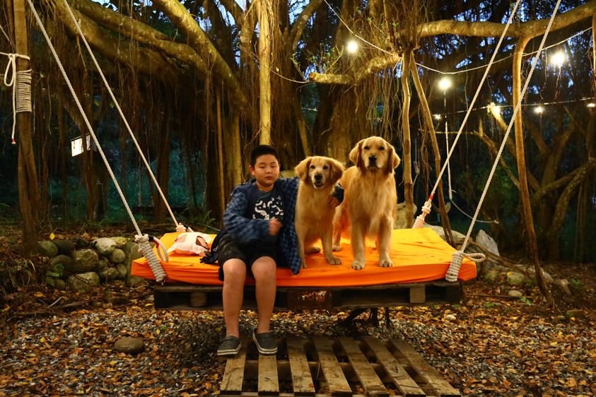 花蓮新景點|嘻餐町-賣火柴的餐桌。森林系營火餐桌、浪漫森林中享受奢華營火晚餐服務、寵物友善 - 第4張圖 花蓮新景點|嘻餐町-賣火柴的餐桌。森林系營火餐桌、浪漫森林中享受奢華營火晚餐服務、寵物友善