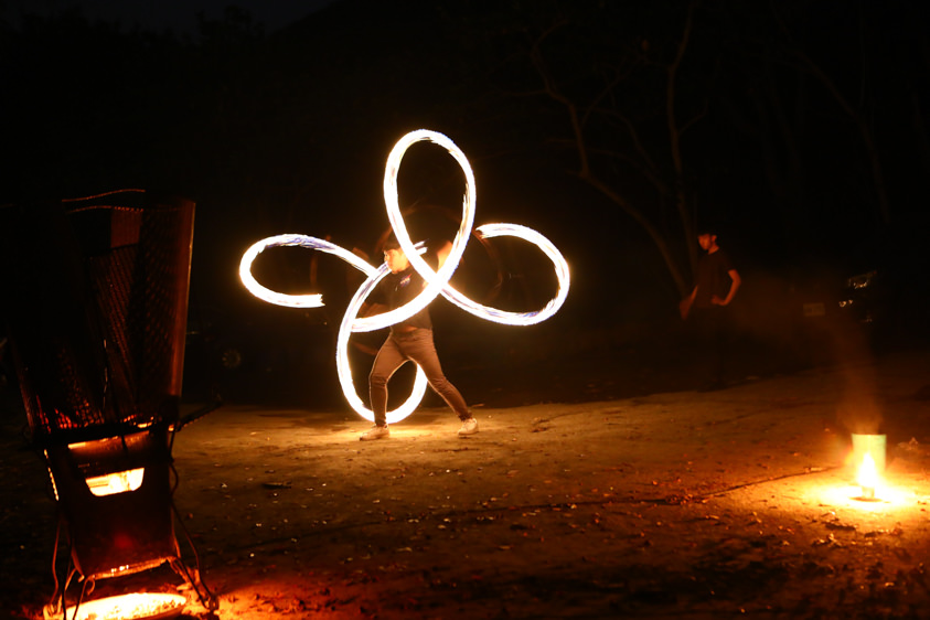 花蓮新景點|嘻餐町-賣火柴的餐桌。森林系營火餐桌、浪漫森林中享受奢華營火晚餐服務、寵物友善 - 第33張圖 花蓮新景點|嘻餐町-賣火柴的餐桌。森林系營火餐桌、浪漫森林中享受奢華營火晚餐服務、寵物友善