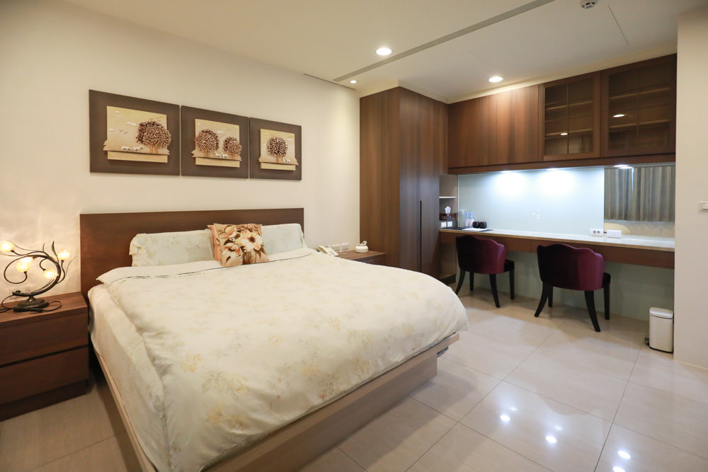 苗栗南庄｜樂吧溪畔莊園happy tails。結合寵物友善餐廳、寵物游泳池、寵物友善民宿、寵物安親的多元化豪華寵物園區