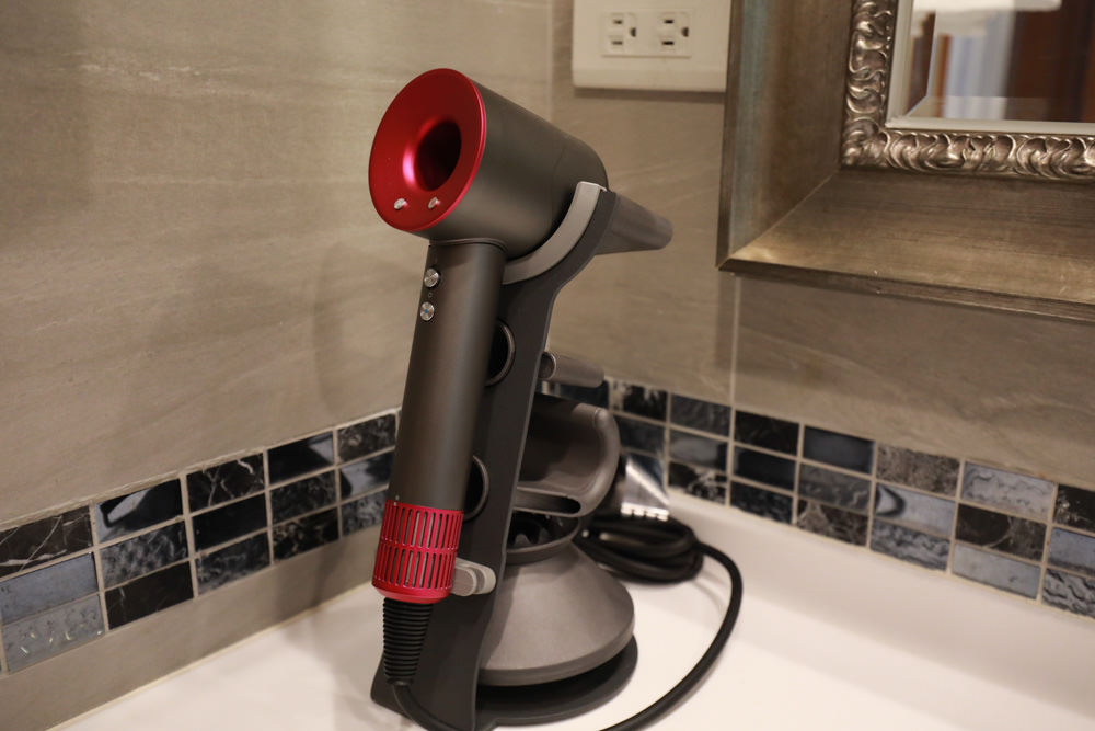 苗栗南庄｜樂吧溪畔莊園happy tails。結合寵物友善餐廳、寵物游泳池、寵物友善民宿、寵物安親的多元化豪華寵物園區