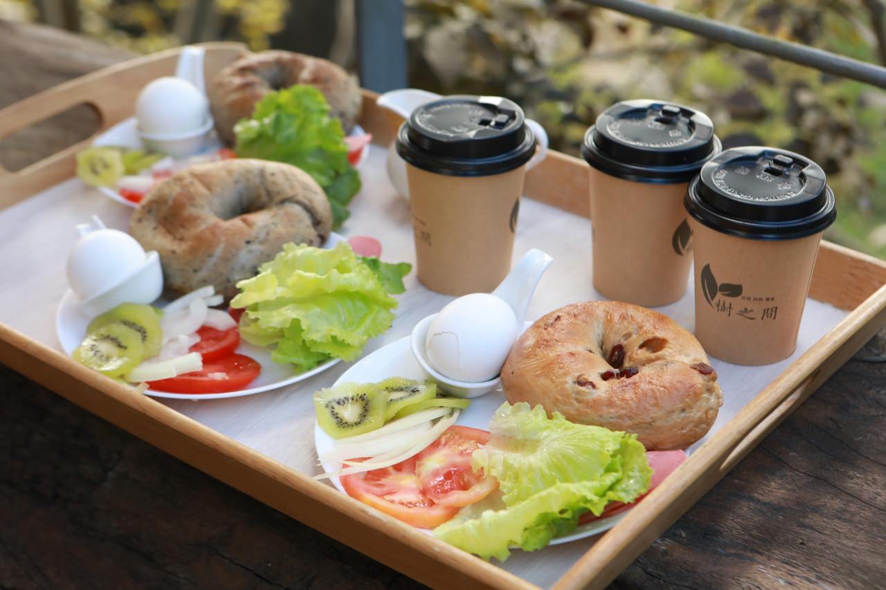 台中東勢民宿｜樹之間民宿。寵物友善民宿、曙屋唯美樹屋、森林系山林獨棟小木屋