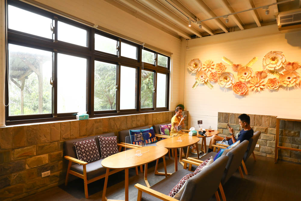 新北樹林景觀餐廳|TREE TOP KAFFA 樹頂上。秘境咖啡廳、寵物友善餐廳、網美打卡百萬山嵐美景、絕美夜景 - 第7張圖 新北樹林景觀餐廳|TREE TOP KAFFA 樹頂上。秘境咖啡廳、寵物友善餐廳、網美打卡百萬山嵐美景、絕美夜景