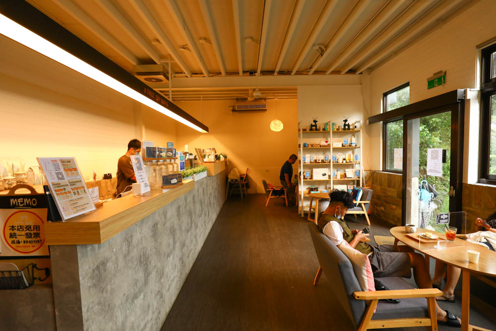 新北樹林景觀餐廳|TREE TOP KAFFA 樹頂上。秘境咖啡廳、寵物友善餐廳、網美打卡百萬山嵐美景、絕美夜景 - 第6張圖 新北樹林景觀餐廳|TREE TOP KAFFA 樹頂上。秘境咖啡廳、寵物友善餐廳、網美打卡百萬山嵐美景、絕美夜景