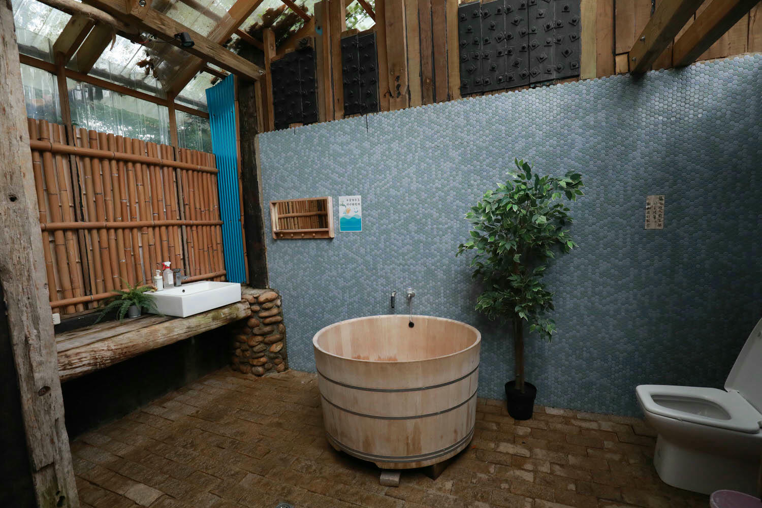 苗栗卓蘭懶人露營|橘舍三食。寵物友善豪華露營、山里廚房無菜單料理、一泊三食DIY、免搭帳奢華露營! - 第23張圖 苗栗卓蘭懶人露營|橘舍三食。寵物友善豪華露營、山里廚房無菜單料理、一泊三食DIY、免搭帳奢華露營!