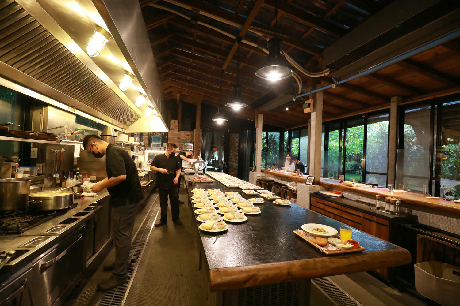 苗栗卓蘭懶人露營|橘舍三食。寵物友善豪華露營、山里廚房無菜單料理、一泊三食DIY、免搭帳奢華露營! - 第33張圖 苗栗卓蘭懶人露營|橘舍三食。寵物友善豪華露營、山里廚房無菜單料理、一泊三食DIY、免搭帳奢華露營!