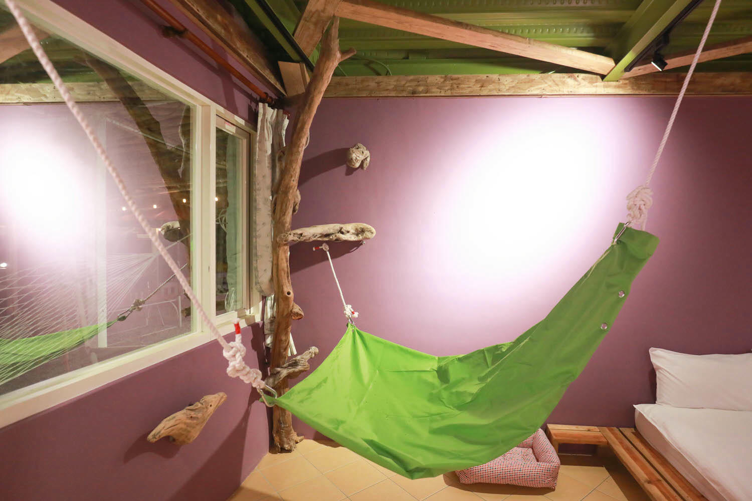 毛小海洋俱樂部｜花蓮鹽寮。花蓮寵物友善民宿、花蓮海景包棟民宿、露營風格美學、野營、星空電影院