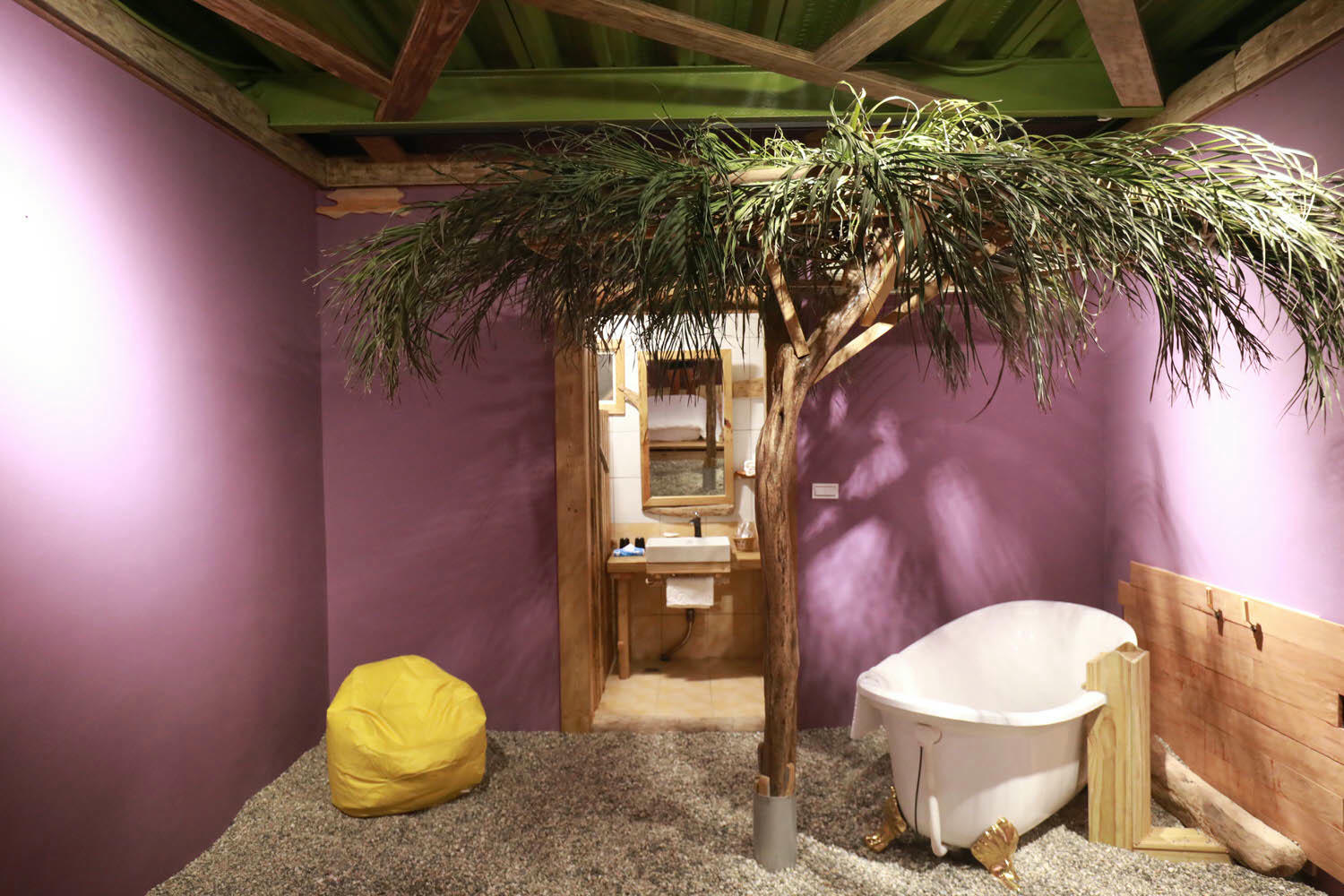 毛小海洋俱樂部｜花蓮鹽寮。花蓮寵物友善民宿、花蓮海景包棟民宿、露營風格美學、野營、星空電影院