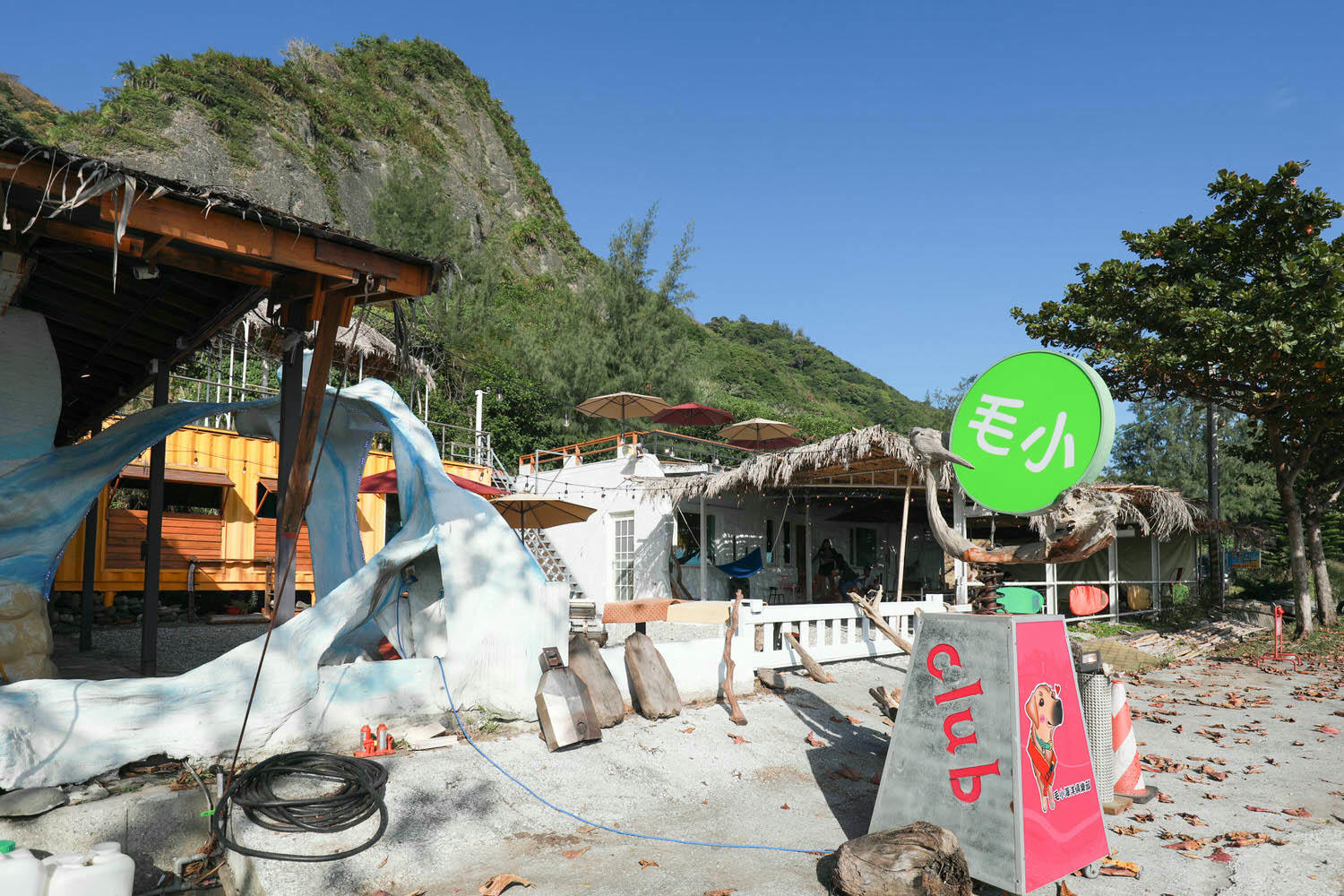 毛小海洋俱樂部｜花蓮鹽寮。花蓮寵物友善民宿、花蓮海景包棟民宿、露營風格美學、野營、星空電影院