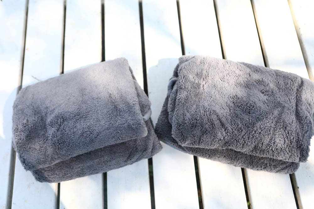 Petaum Apron Towel 寵物專用手感貼身吸水毛巾。多功能設計！可當洗澡圍裙、擦乾毛巾，還可以變身寵物浴袍、寵物洗澡游泳必備！